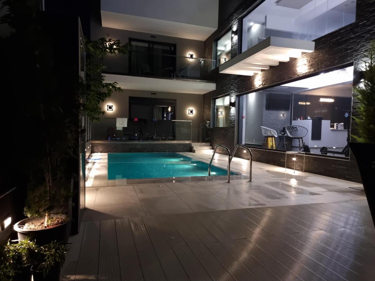 Luxsuites Ofrinion Bagian luar foto
