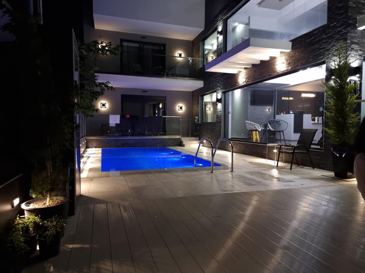 Luxsuites Ofrinion Bagian luar foto