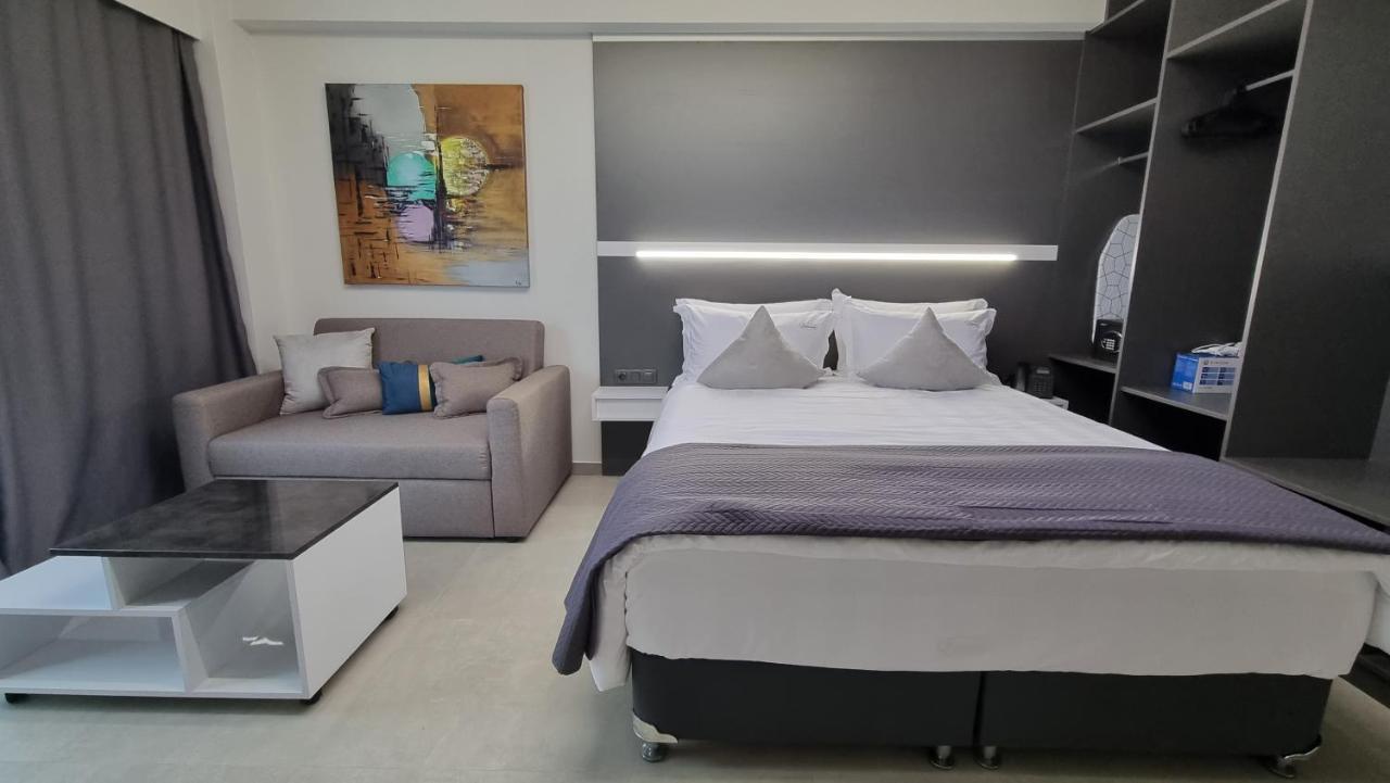 Luxsuites Ofrinion Bagian luar foto