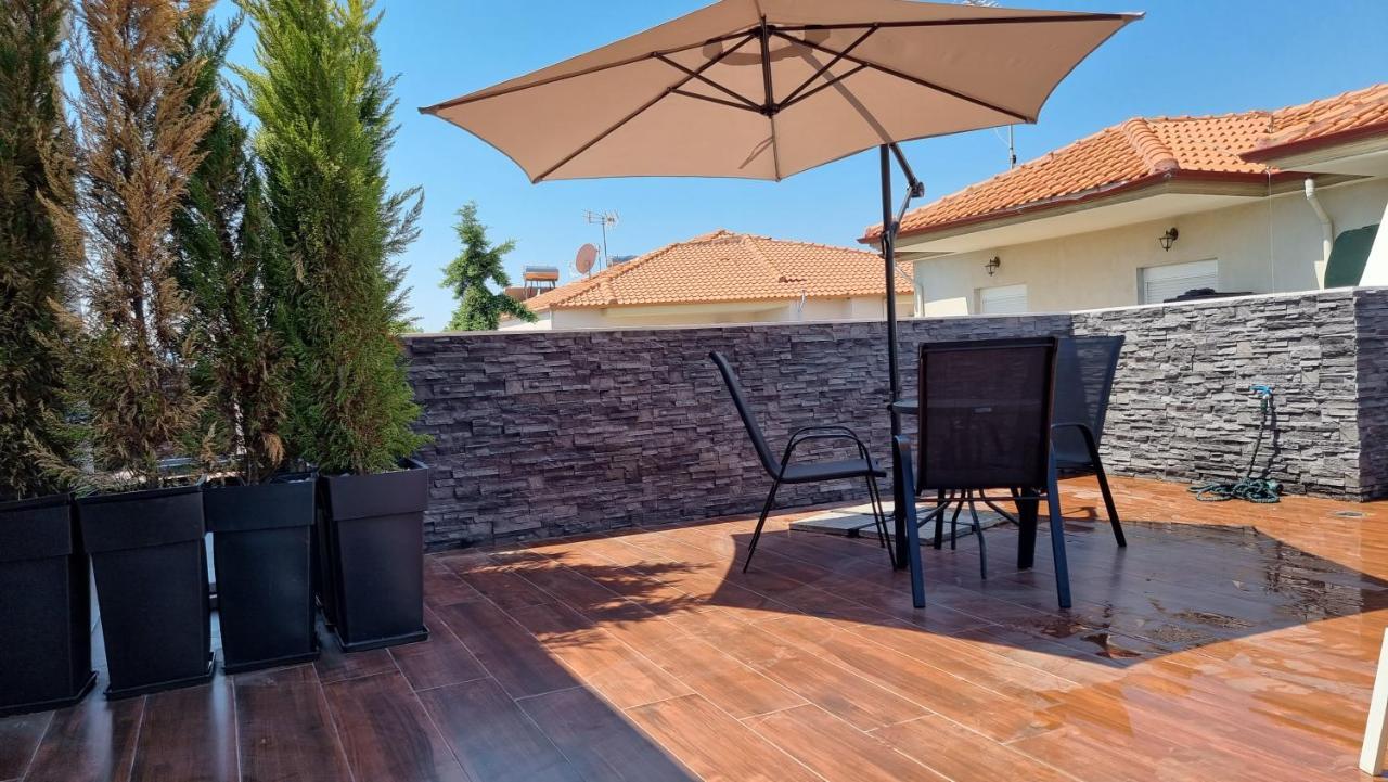 Luxsuites Ofrinion Bagian luar foto